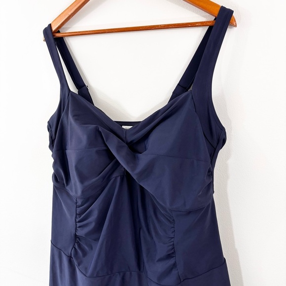 Avenue navy blue swim dress - Picture 2 of 4